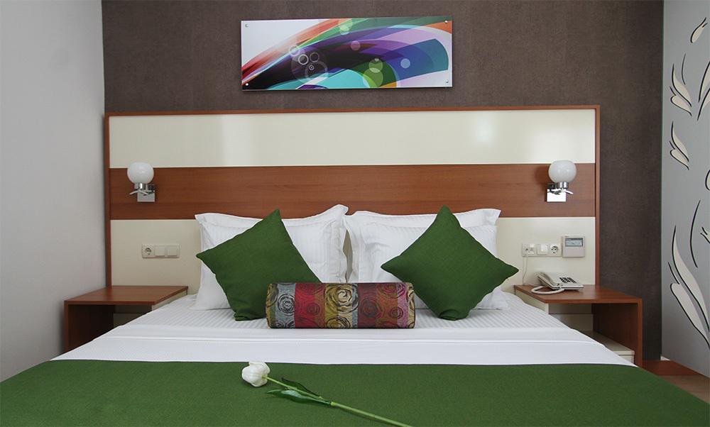 ホテル Ege Tulip Çeşme エクステリア 写真